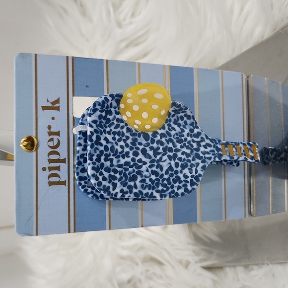 💙🔹️Piper K🔹️ Pickleball Paddle and Ball Claw Hair Clip - Picture 3 of 4